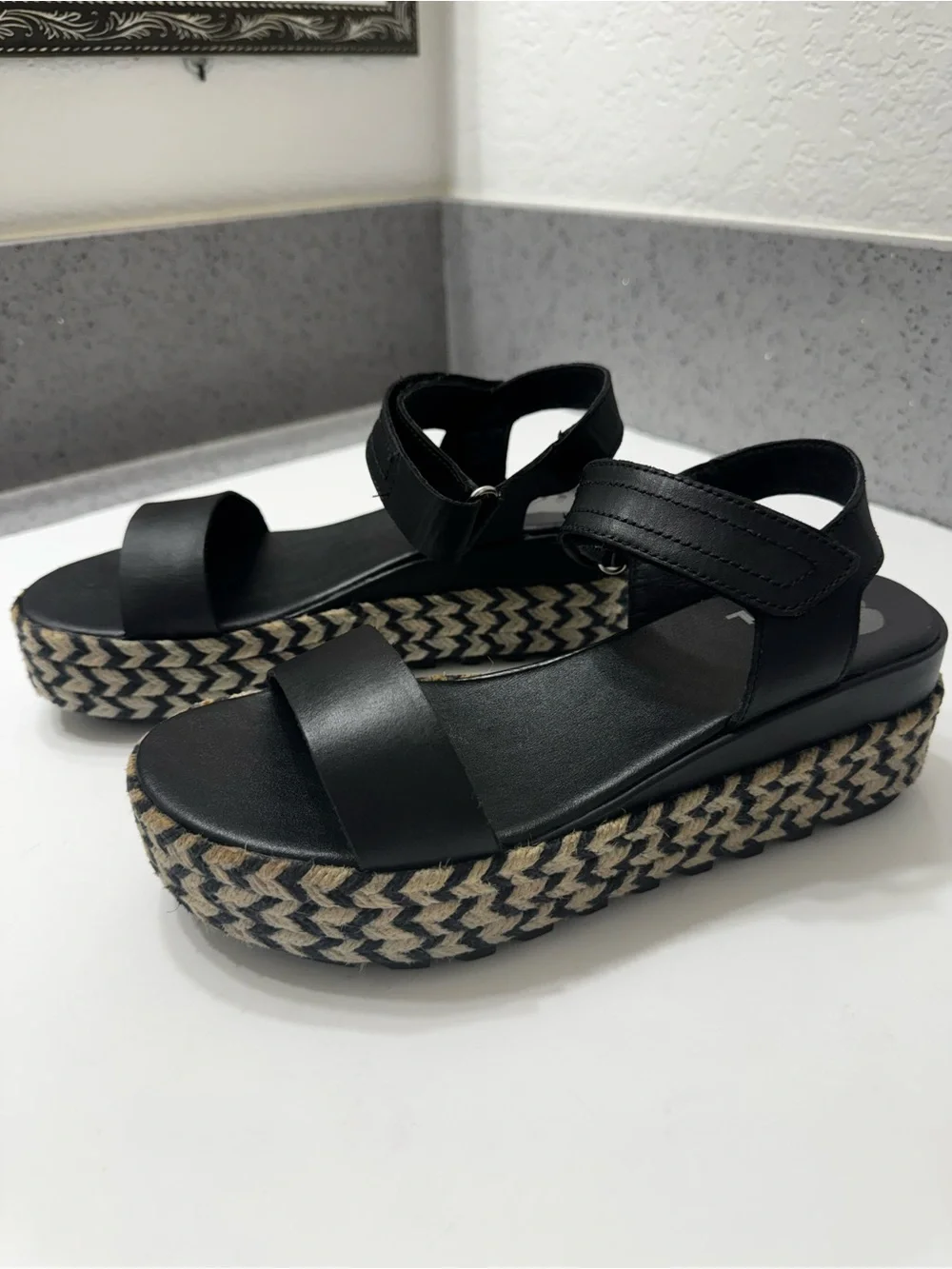 Sorel Cameron Flatform Black Leather Espadrille Sandal Sz 7